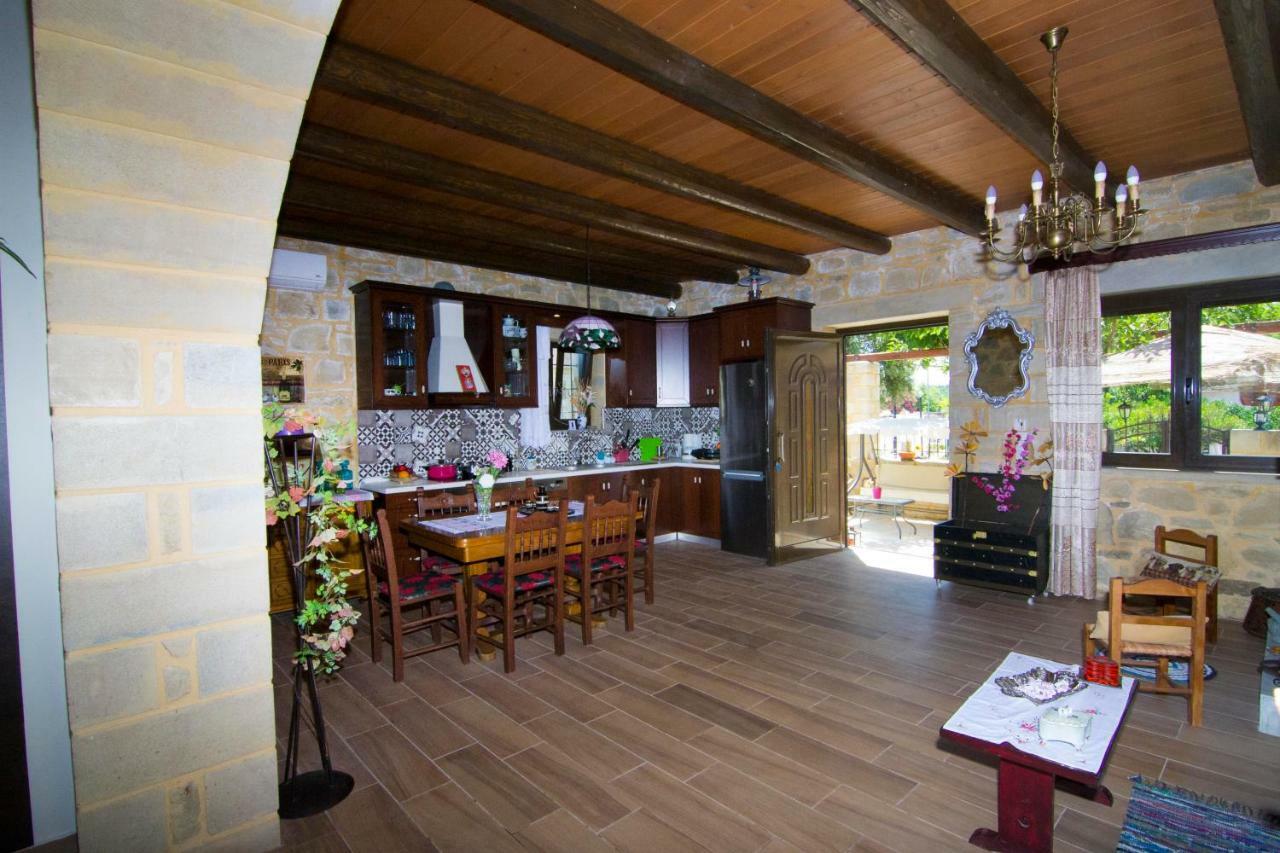 Mansion Rokka Villa Kissamos Exterior photo